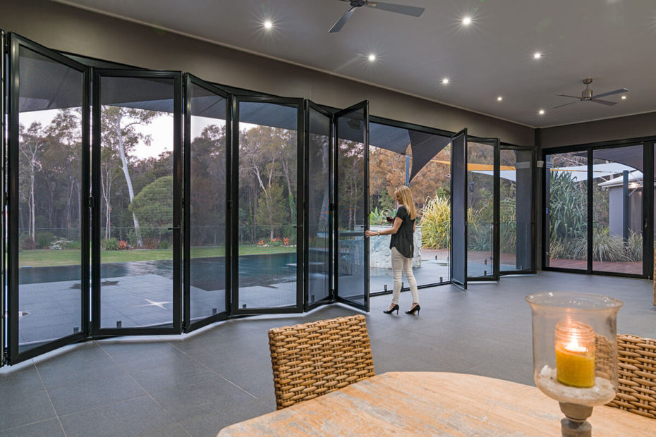 Outdoor (Bi-Fold Doors)